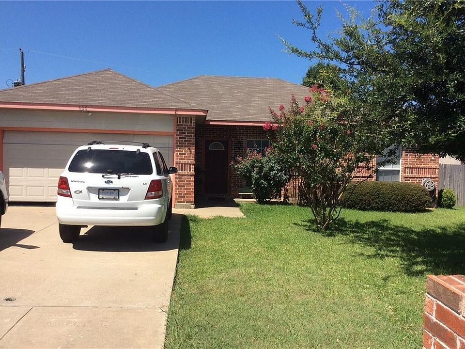 1st image of 606 Bishop Dr