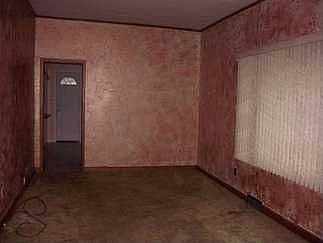 4th image of 805 E A St