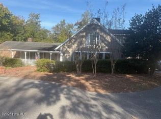522 Hughes Rd, Hampstead, NC 28443