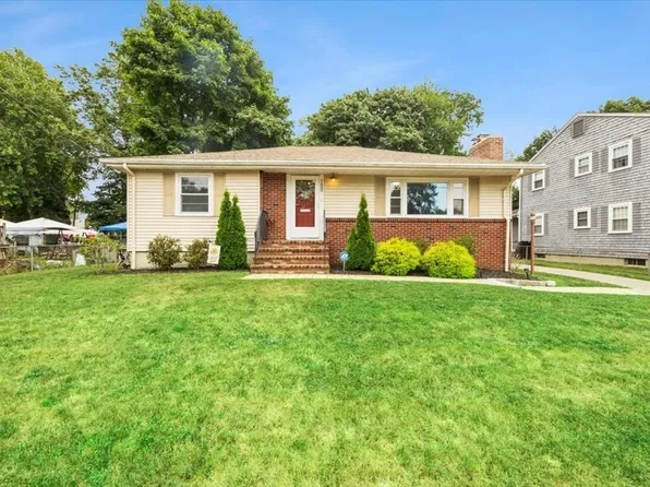 188 Magoun Ave, Brockton, MA 02301