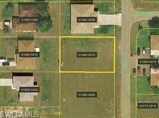 922/924 SE 6th Ct, Cape Coral, FL 33990