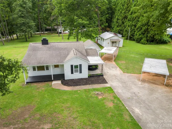 118 Aj Wesley St, Gastonia, NC 28056