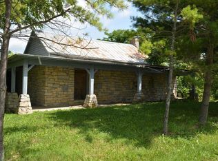 2116 Old State Rd, Manchester, OH 45144