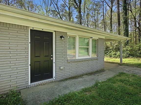 3rd image of 2536 Butner Rd SW