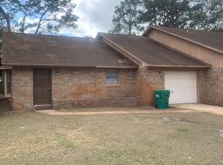 30 5th St #C, Shalimar, FL 32579