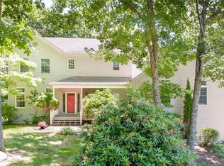 4 Stonecarry Way, East Greenwich, RI 02818