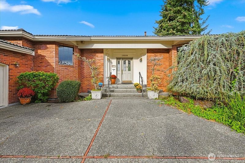 3rd image of 15508 72nd Avenue W