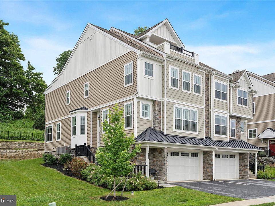 1st image of 3067 Marias Way
