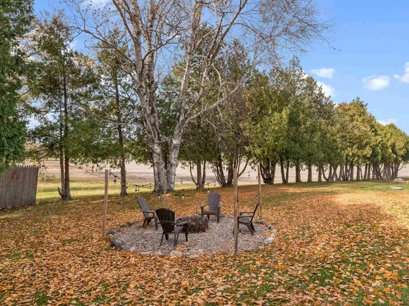 N7235 County Road I, Juneau, WI 53039