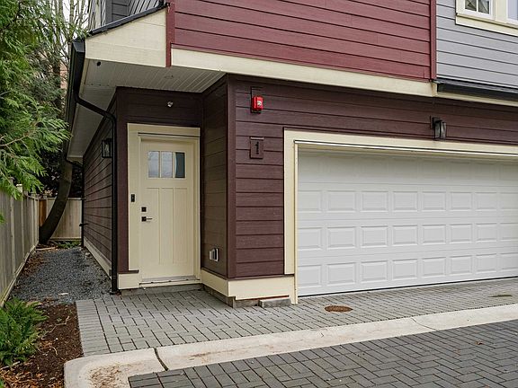 4th image of 4829 48th Ave #3