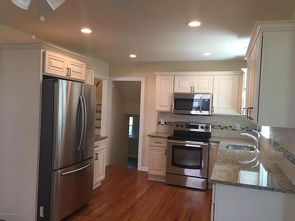 5th image of 1325 W Magnolia Ave