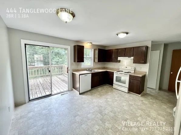444 Tanglewood Ln, Dallastown, PA 17313
