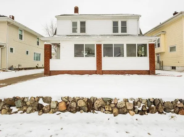 210 N State St, Mishawaka, IN 46544