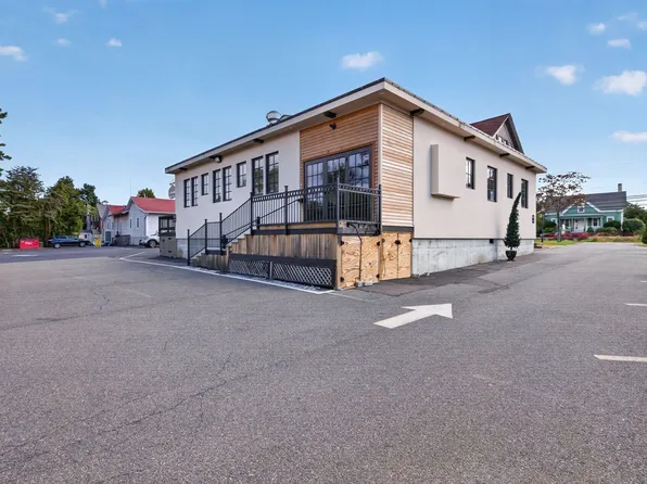 826 Broadway, Raynham, MA 02767