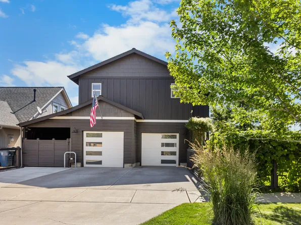 654 NE Providence Dr, Bend, OR 97701