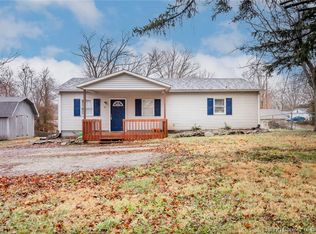 31 N Main Cross St, Hanover, IN 47243