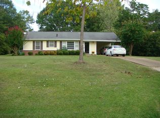 122 McDonnell St, Okolona, MS 38860