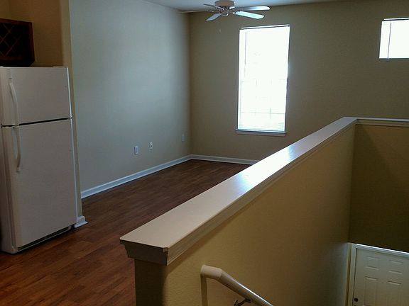 2nd image of 415 Continental Dr