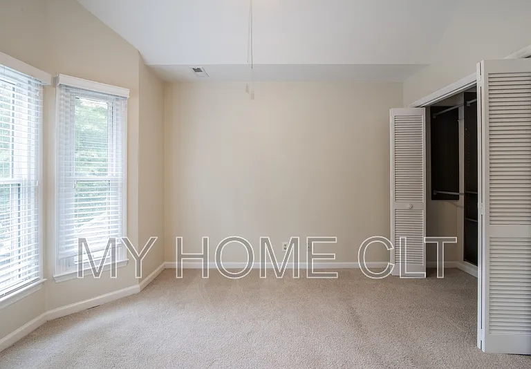 807 Greenleaf Ave #1 — Photo 35
