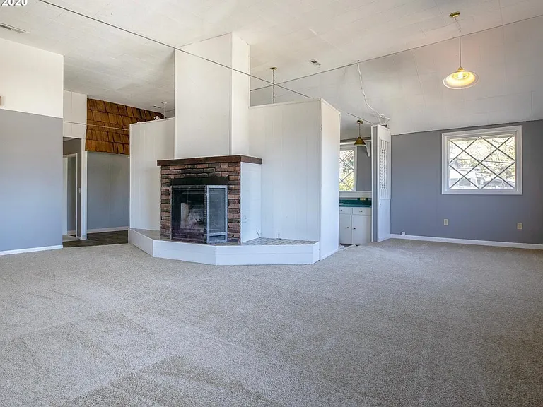 11101 NE Wygant St #A — Photo 3
