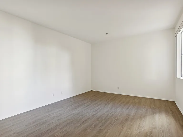 1 Bedroom 1 Bathroom