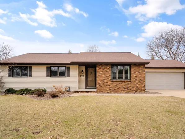 3223 S Blue Spruce Ln, Appleton, WI 54915