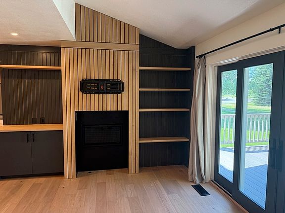Custom gas fireplace