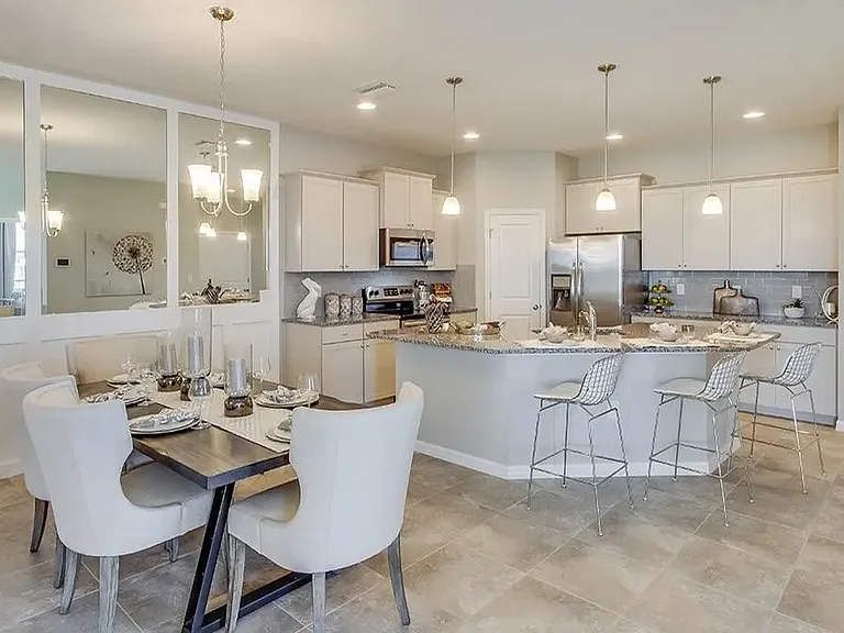 5221 NW 43rd Lane Rd — Photo 2