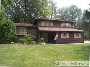 8 Gymoty Rd, West Caldwell, NJ 07006