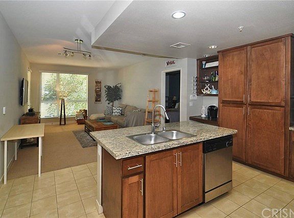 5th image of 21301 Erwin St Unit 351
