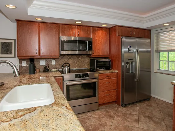 4000 Cypress Grove Way APT 510, Pompano Beach, FL 33069