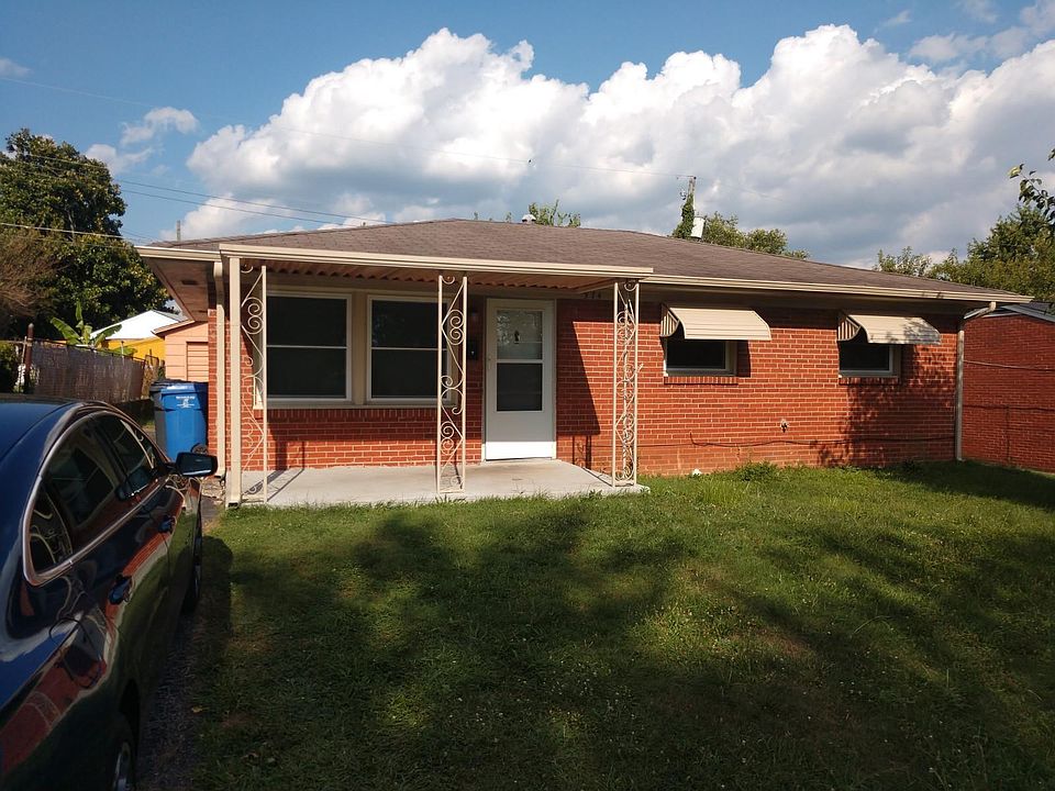 1st image of 974 Waverly Dr