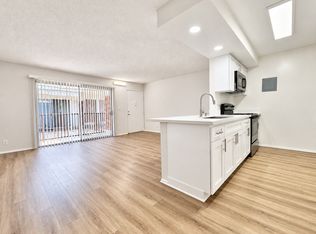 17821 Sherman Way #14, Reseda, CA 91335