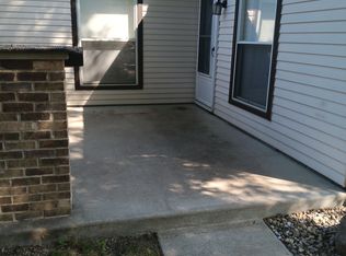 14 Abbey Ct #1C, Anderson, IN 46013
