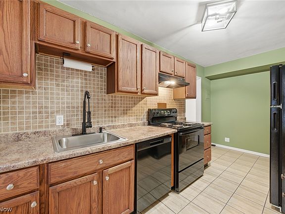 2nd image of 13500 Shaker Blvd APT 203