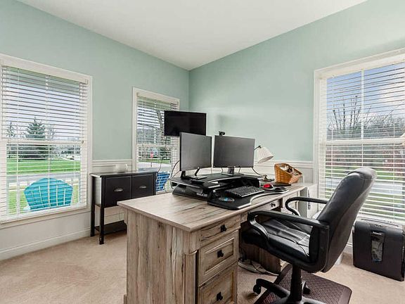 5th image of 10515 Laguna Cir