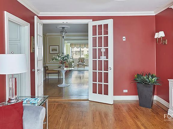 5th image of 201 E 62nd St #3D