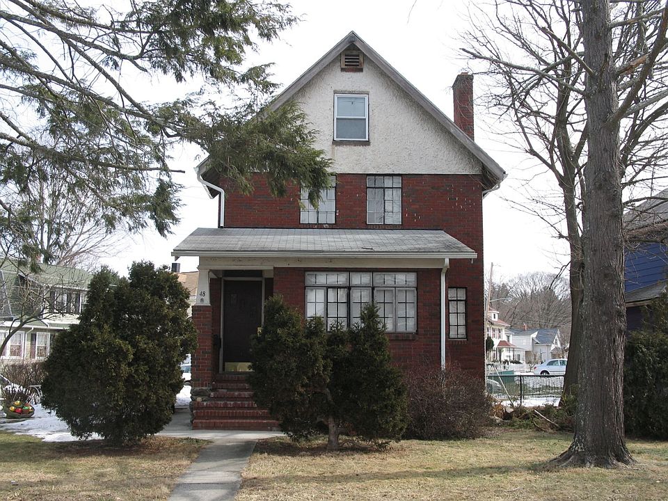 1st image of 48 Narragansett Ave