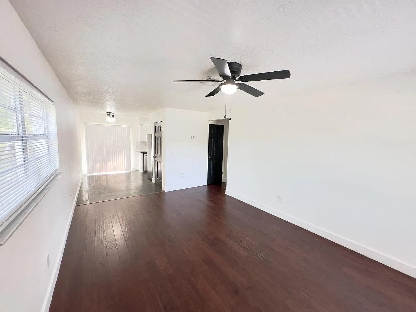 5026 W Washington St — Photo 2