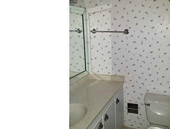 4th image of 5900 NW 44th St APT 314