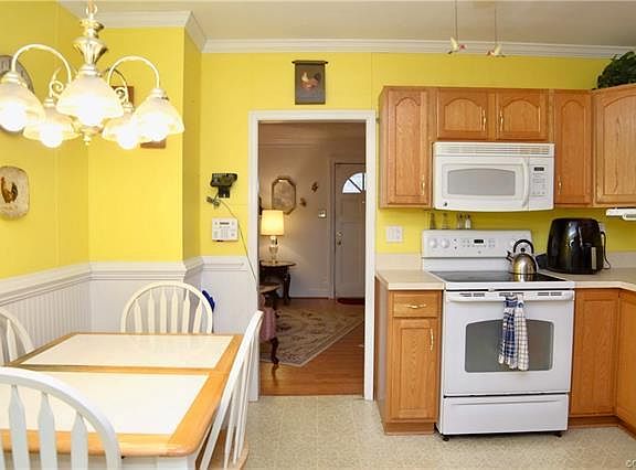 3rd image of 2304 Salua Dr
