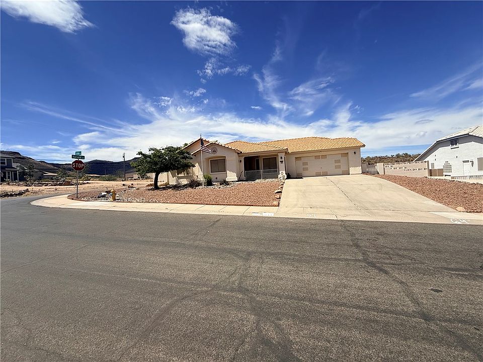 1st image of 611 Carlton Street