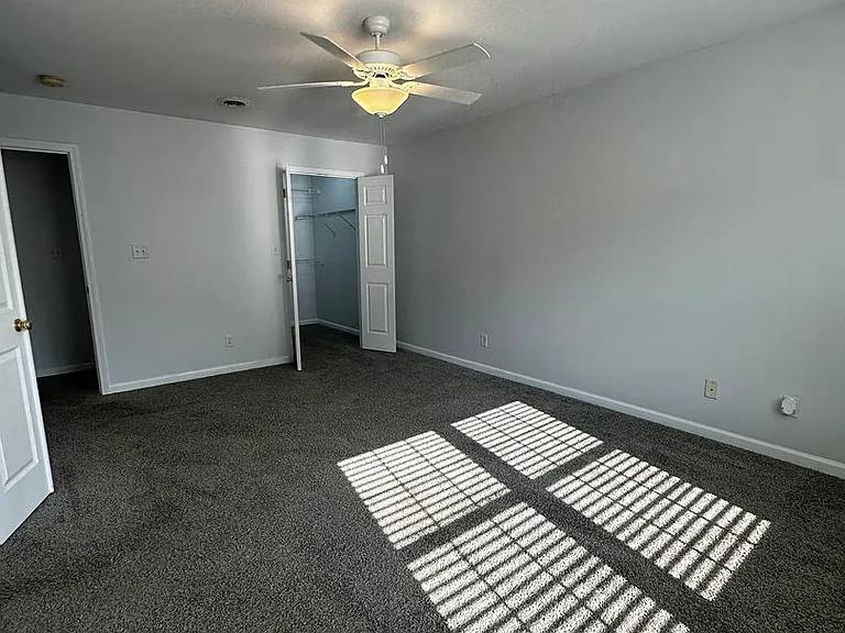 1643 Wood Song Ln — Photo 31