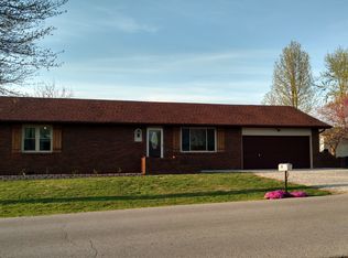 55 E Willow St, Fair Grove, MO 65648