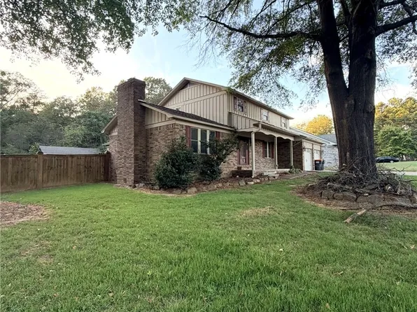 242 S Cumberland Ave, Russellville, AR 72801