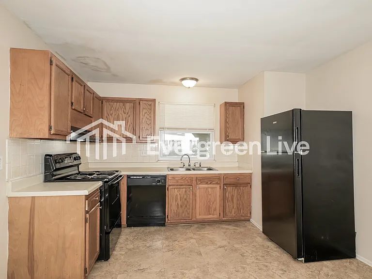3254 Chicory Creek Ln — Photo 5