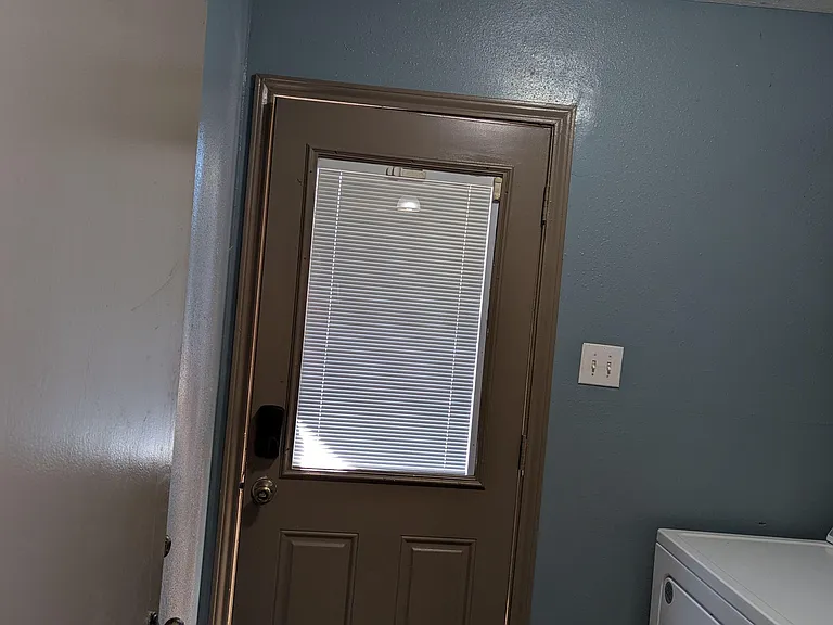 Lakecrest Dr — Photo 7