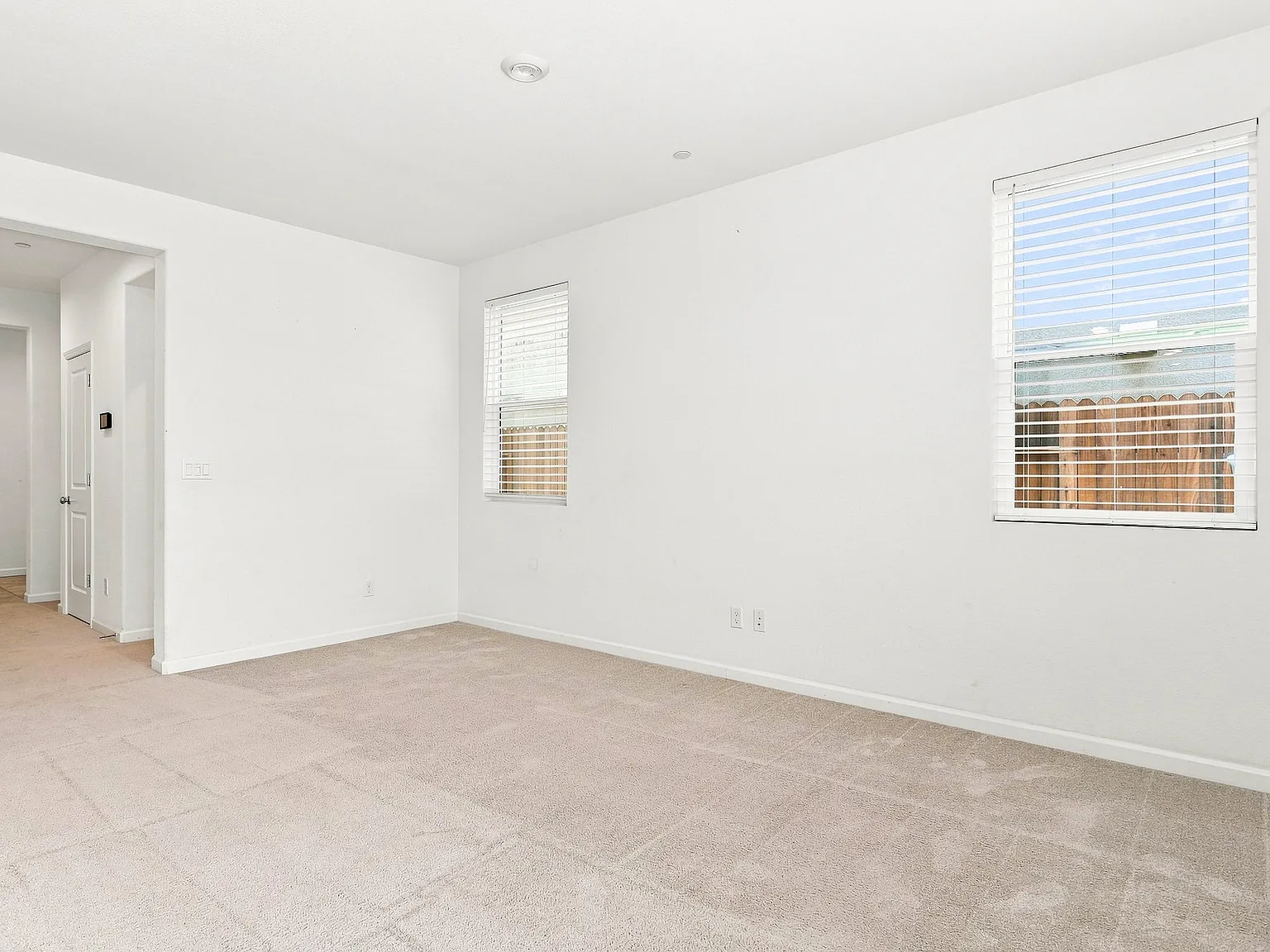 Rocklin, CA - House - $2,995.00 — Photo 2