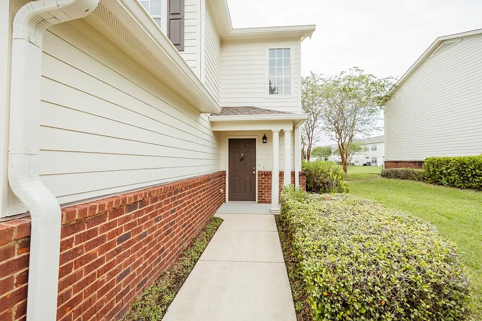 794 Majestic Dr