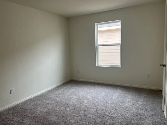 243 Thistle Ln — Photo 8